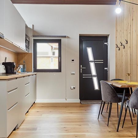 Apartament City La Casa Piano House ,Cu Parcare Alba Iulia Exteriér fotografie