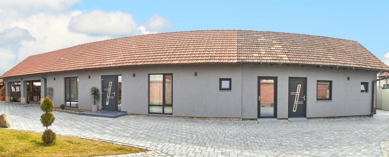 Apartament City La Casa Piano House ,Cu Parcare Alba Iulia Exteriér fotografie